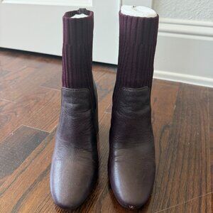 Vince Camuto, Maroon Sock Booties, Size: 8